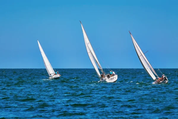 ** Antigua Classic Yacht Regatta 2025: Un Finale Memorabile al Giorno 4